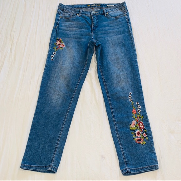 ANNE KLEIN Skinny Ankle floral embroidered jeans - Picture 2 of 7